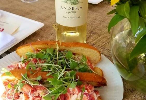 Lobster roll and Ladera Sauvignon Blanc is the perfect combination