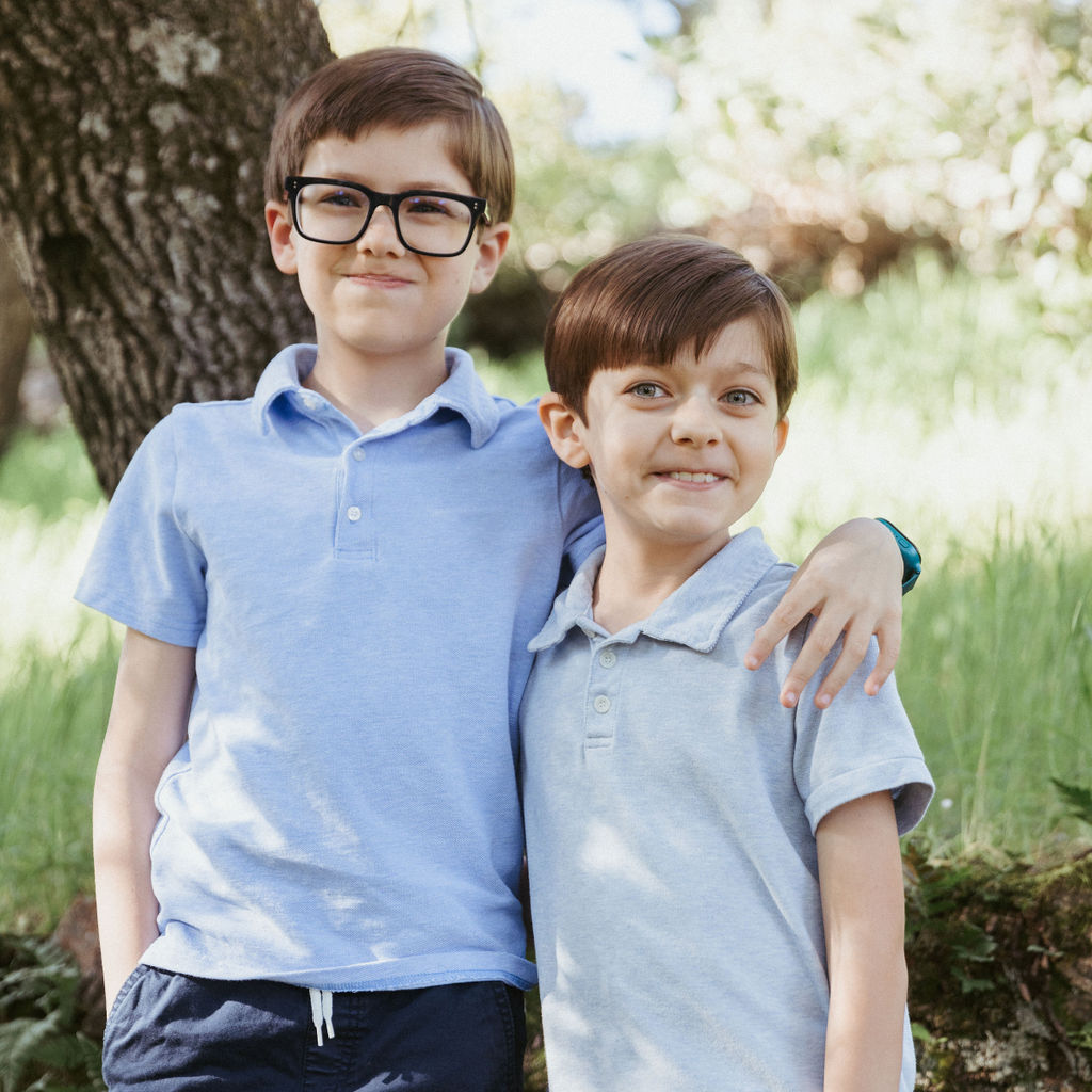 boys for web two small boys grinning